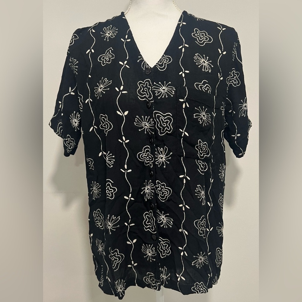 90s/Y2K REVUE Flower Print Short Sleeve Button Up